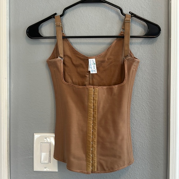 NWOT Lipo Express Female Vest - Picture 3 of 9